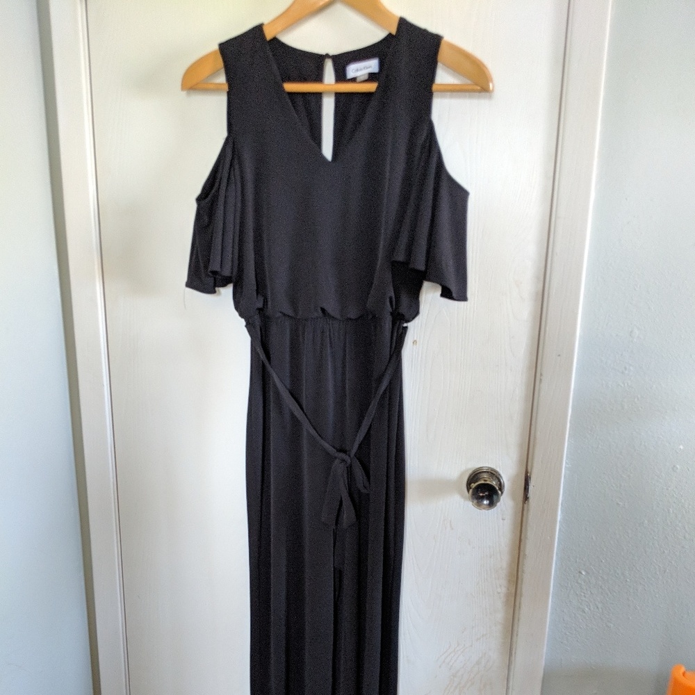 Calvin Klein cold shoulders pantsuit